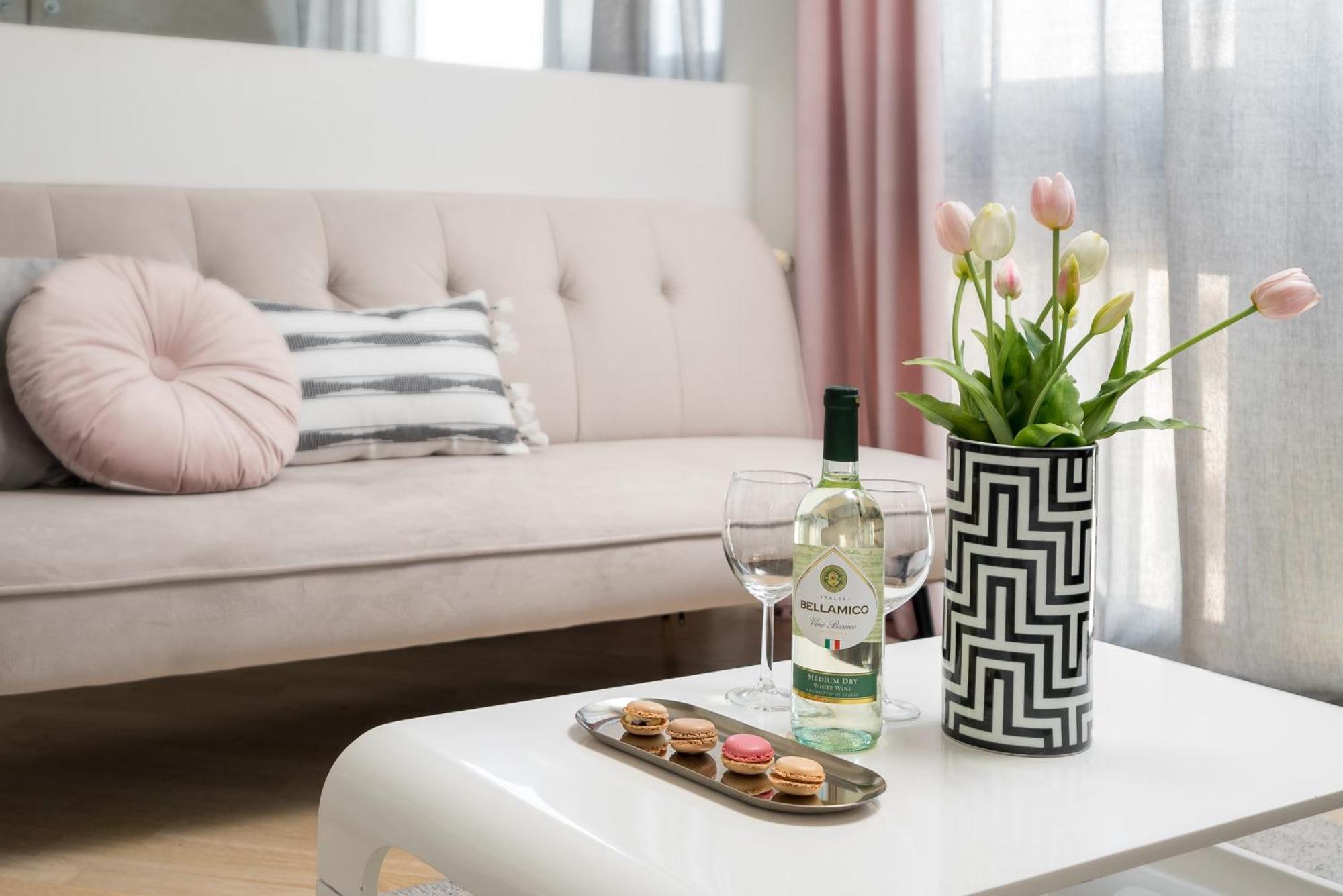 Air-Conditioned Premium Loft Warsaw Skyline Only 900 M To Central Station Екстериор снимка